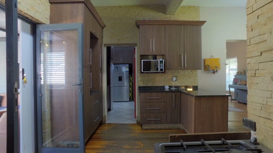 4 Bedroom Property for Sale in Bodorp North West